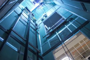 160 изношенных лифтов заменят в Старом Осколе до конца года